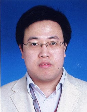 张志东