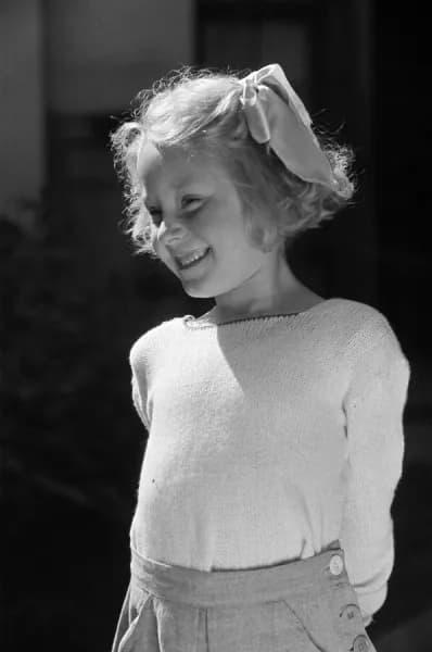 Ella Charming